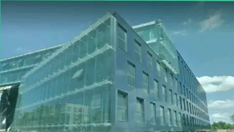 Вид на здание, где расположен главный офис онлайн обменника БТЦБИТ Нет